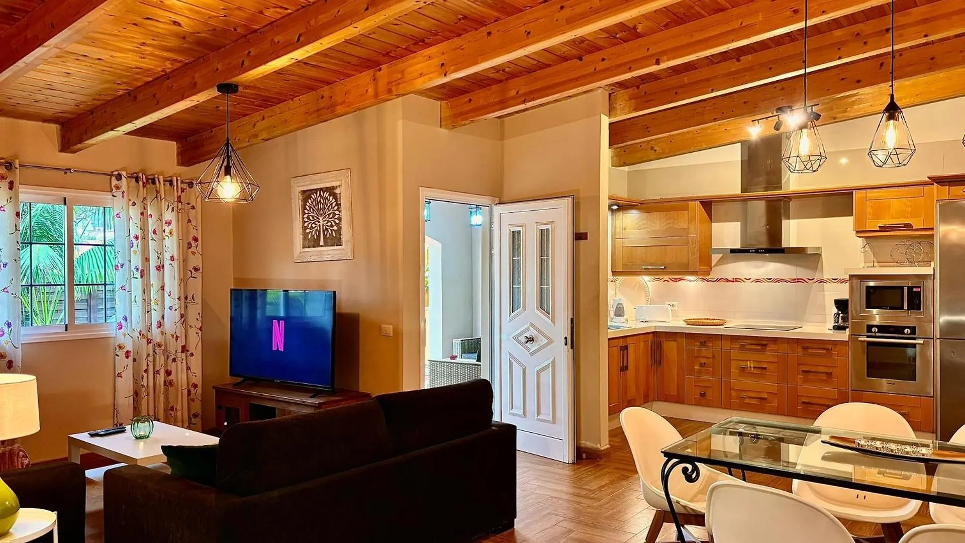 イコー・デ・ロス・ビノス Casa Vista Teide Con Jardin, Barbacoa Y Fuente Zenヴィラ 0*,